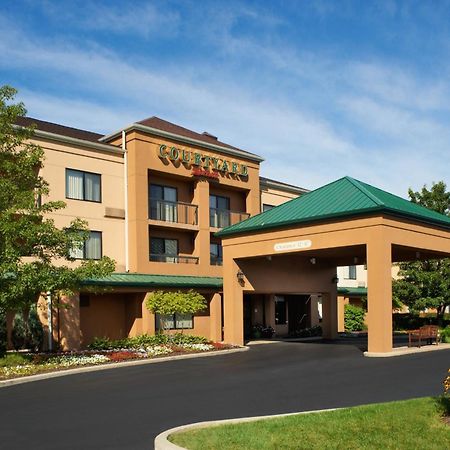 Courtyard Toledo Maumee/Arrowhead Hotel Bagian luar foto