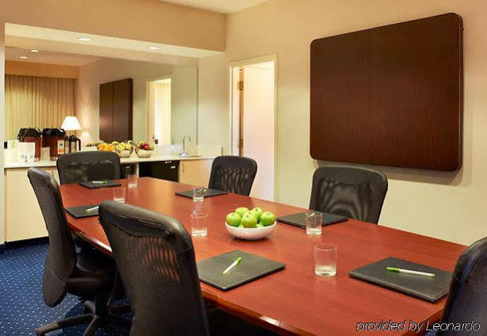 Courtyard Toledo Maumee/Arrowhead Hotel Bagian luar foto